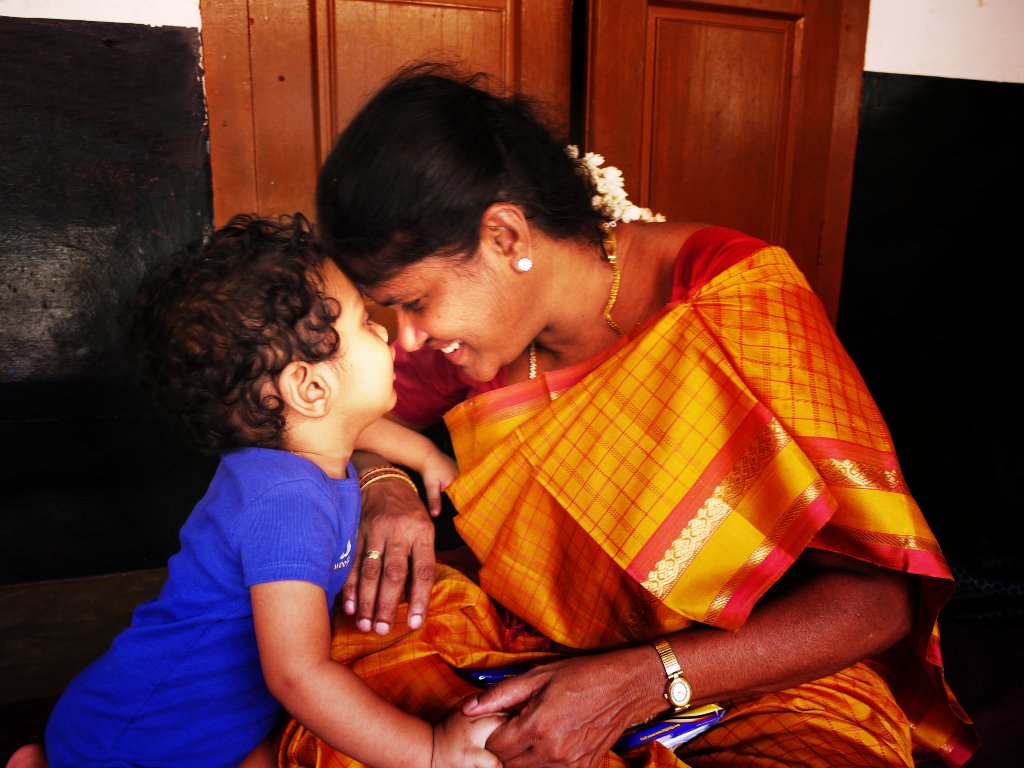 Image showing a woman with cervical cancer with her kid