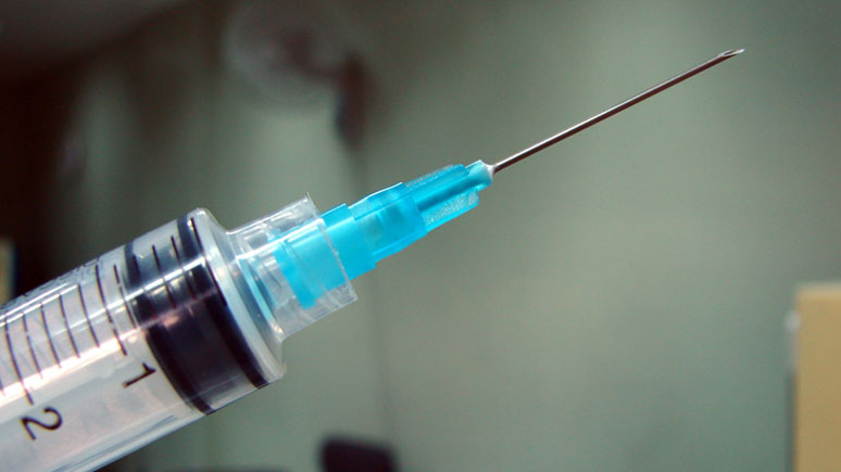 syringe-with-needle