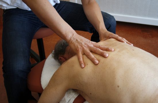Know The Best Massage Oils For Back Pain