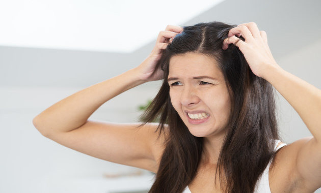 6 Practical Ways To Tackle Dandruff Effectively - Tata 1mg Capsules