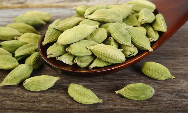 Here Is Why Chewing An Elaichi (Cardamom) Is So Good For You! - Tata 1mg Capsules