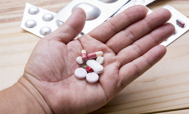 6 Common Mistakes You Make While Taking Your Medication