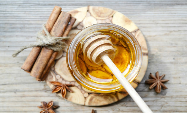 7 Amazing Health Benefits Of Honey And Cinnamon!