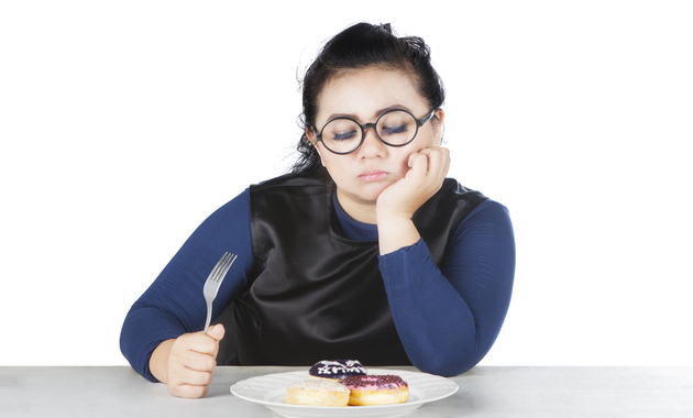 खाने से जुड़ी इस गलत आदत की वजह से बढ़ रहा है आपका वजन