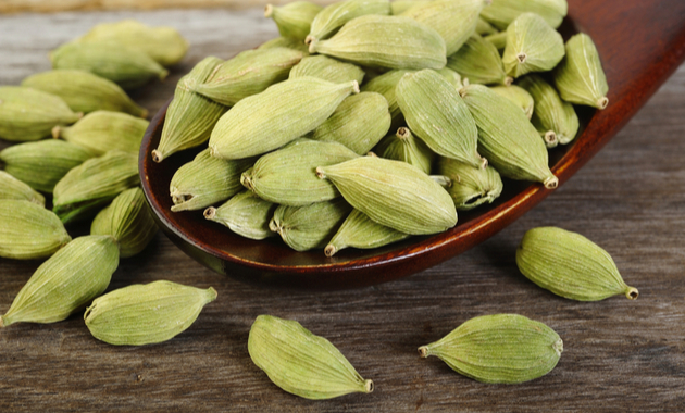 इलायची के फायदे, गुण और नुकसान : Elaichi (Cardamom) Benefits and Side  Effects in Hindi - Tata 1mg Capsules