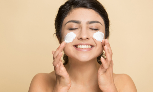 Follow these steps to maintain the glow of the skin