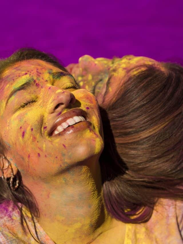 DIY Natural Yellow Colour At Home For Holi DIY Natural Yellow Colour At Home For Holi
