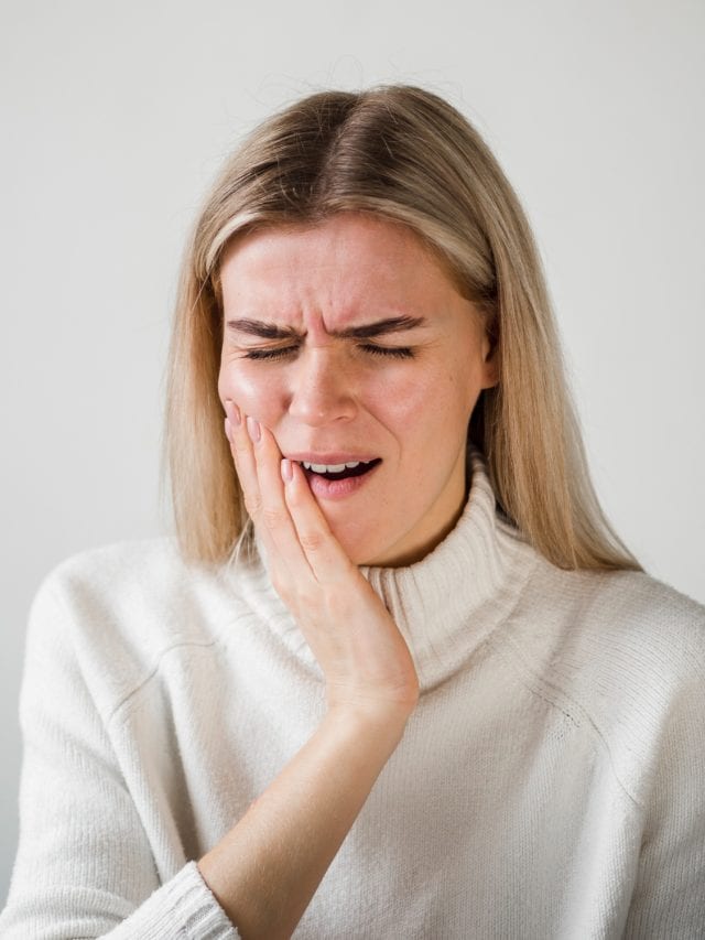 5 Possible Reasons Behind Mouth Ulcers 5 Possible Reasons Behind Mouth Ulcers