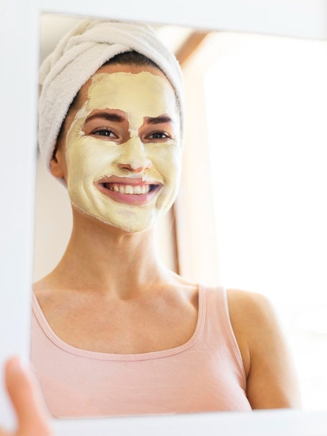 5 Multani Mtti Masks For Glowing Skin This Holi