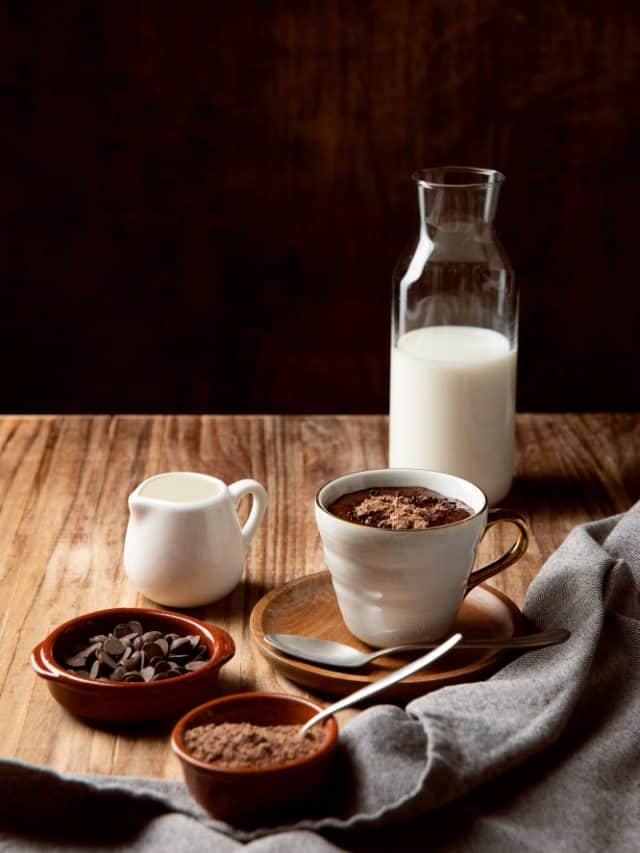 Never Eat These 5 Foods With Milk