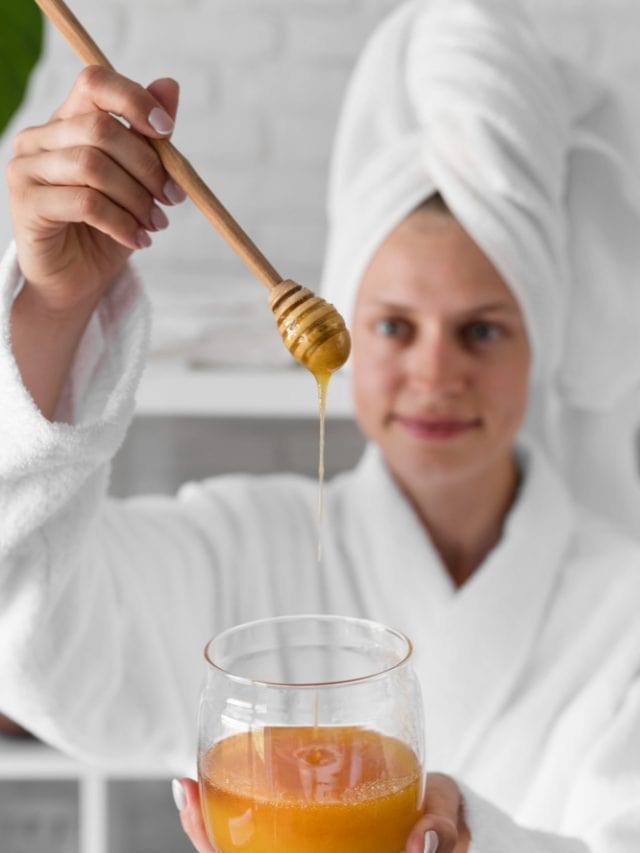 Benefits Of Applying Honey On Skin Benefits Of Applying Honey On Skin