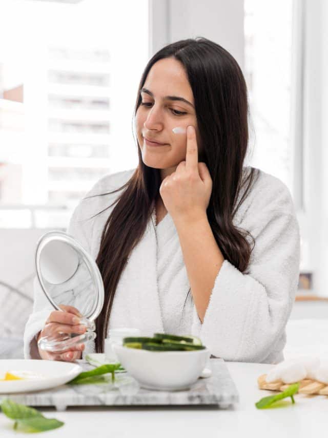 Benefits Of Applying Aloe Vera On Skin In Summer Benefits Of Applying Aloe Vera On Skin In Summer