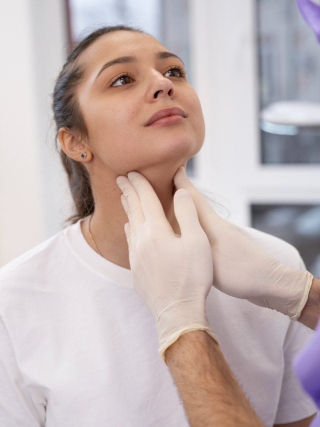 Herbs & Spices That Improve Thyroid Health