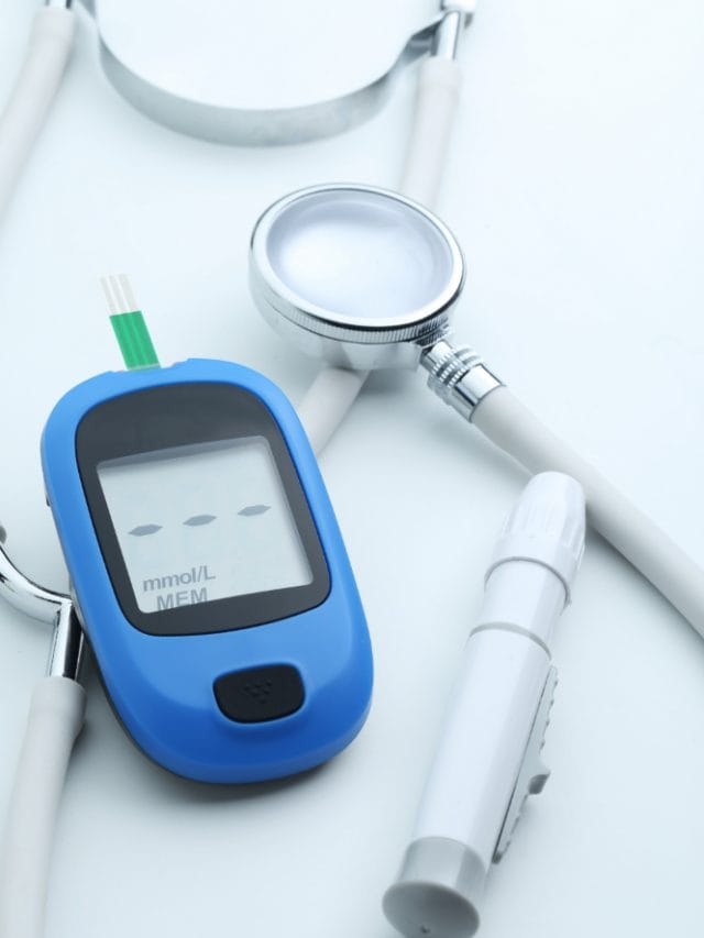 What causes low blood sugar without diabetes?