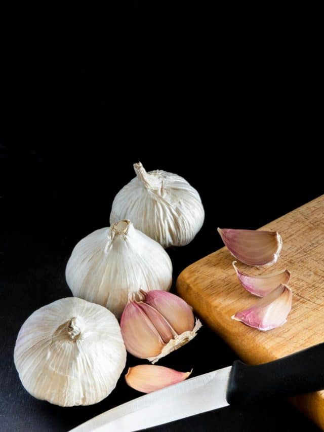 Benefits Of Eating One Garlic Clove Every Night