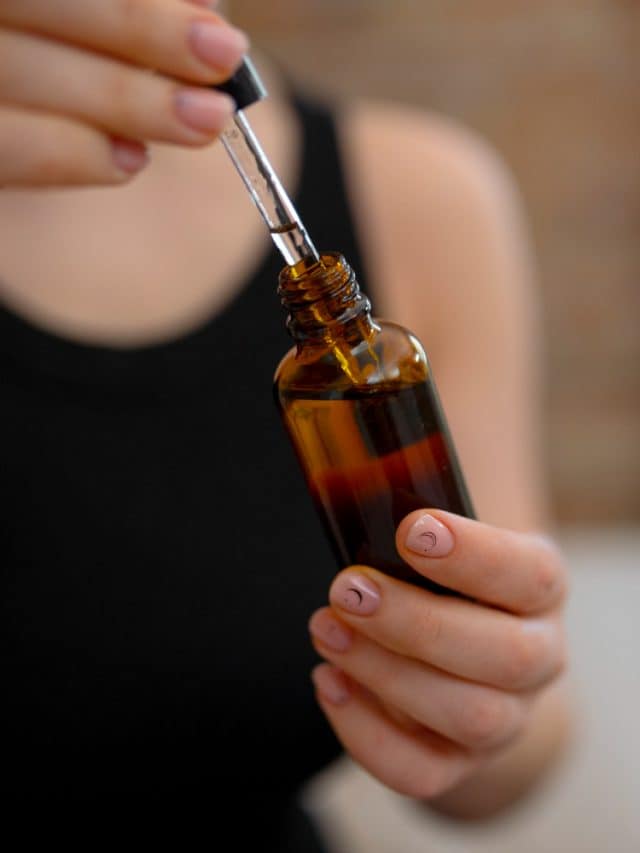 Top 6 Essential Oils That Are Good for Scars