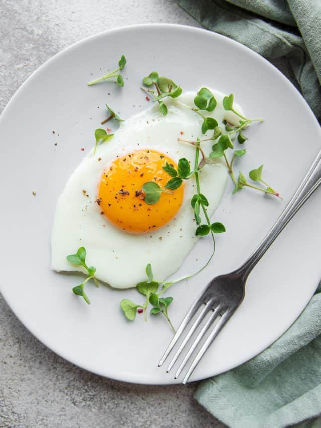 Side Effects Of Eating Too Many Egg Whites Side Effects Of Eating Too Many Egg Whites