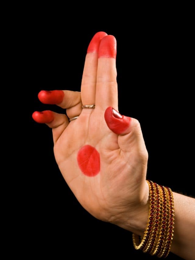6 Mudras For Better Digestion After A Meal 6 Mudras For Better Digestion After A Meal
