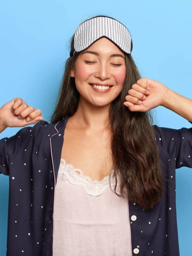 7 things to do while sleeping to manage frizzy hair 7 things to do while sleeping to manage frizzy hair