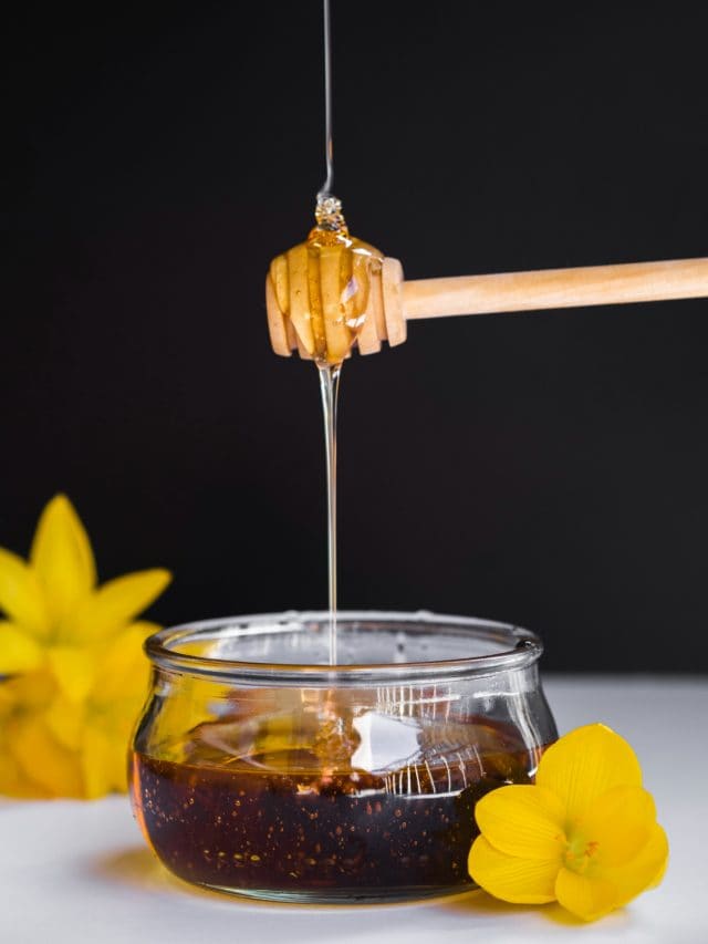 Honey water: Easy morning ritual for enhancing your health Honey water: Easy morning ritual for enhancing your health