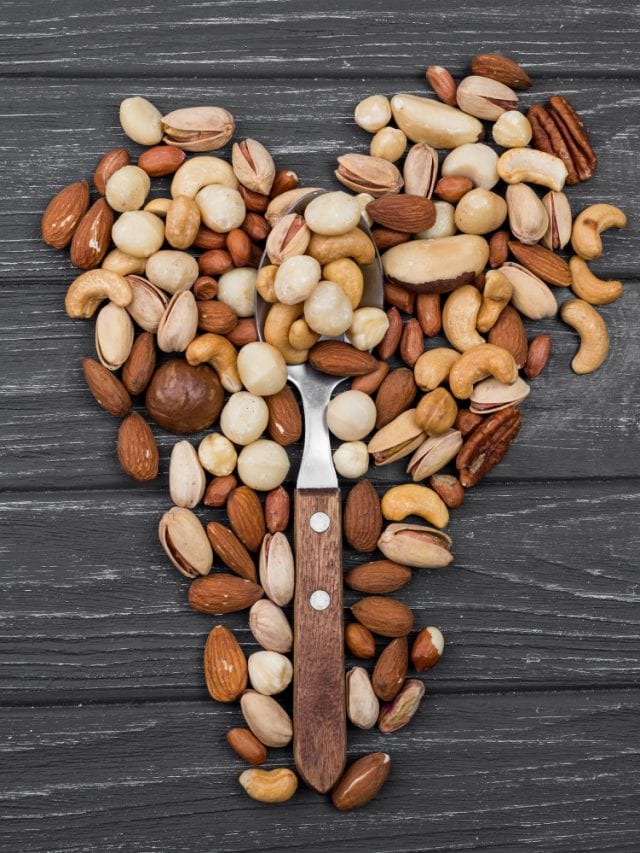 Peanuts or cashews: Which is healthier?