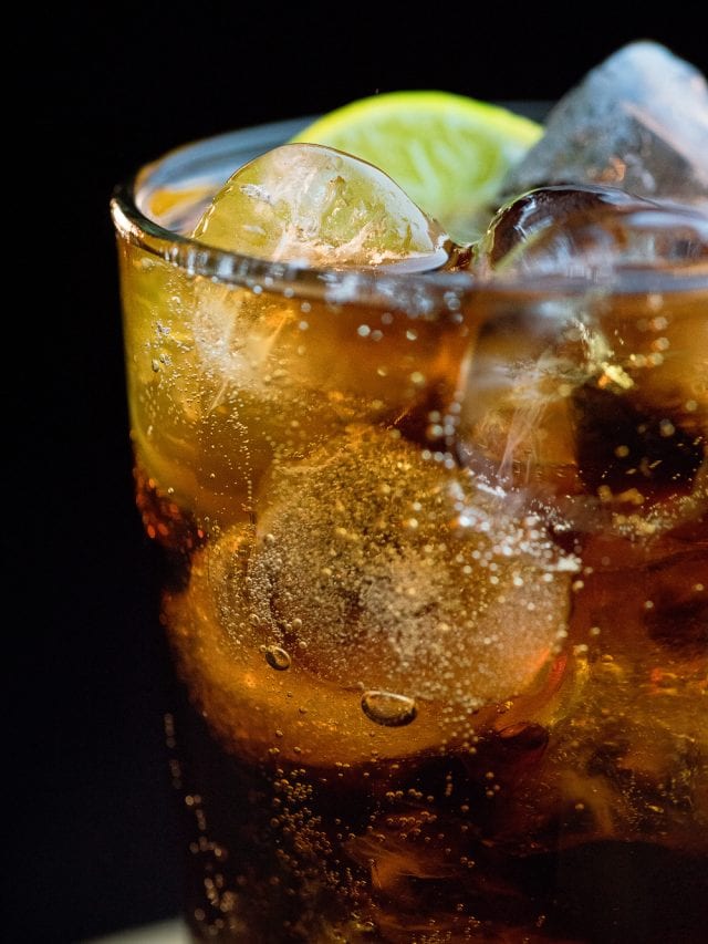 8 side effects of consuming too much soda