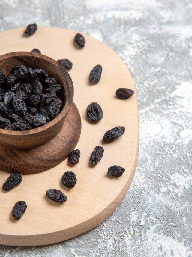 7 benefits of drinking kishmish (raisin) water every morning 7 benefits of drinking kishmish (raisin) water every morning