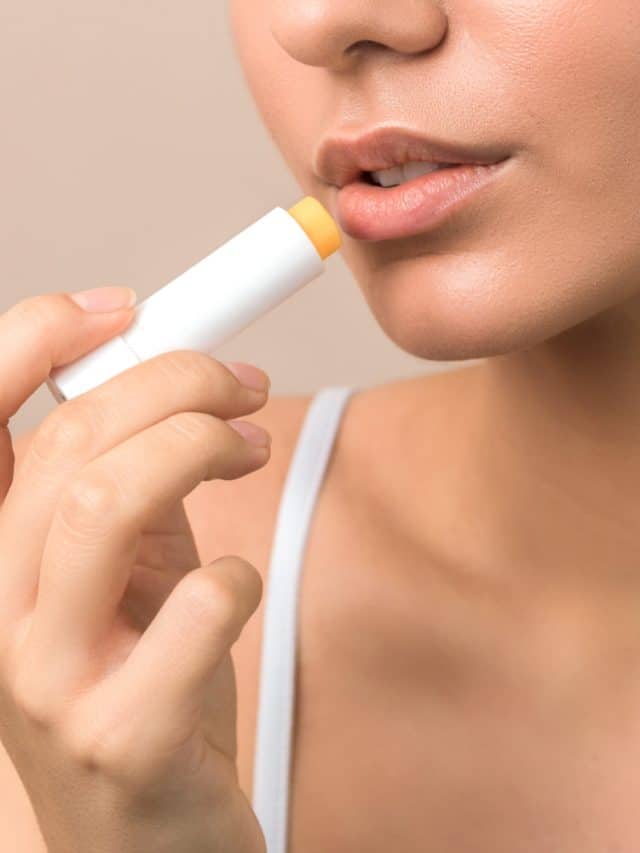 5 reason you should use a lip balm in winters