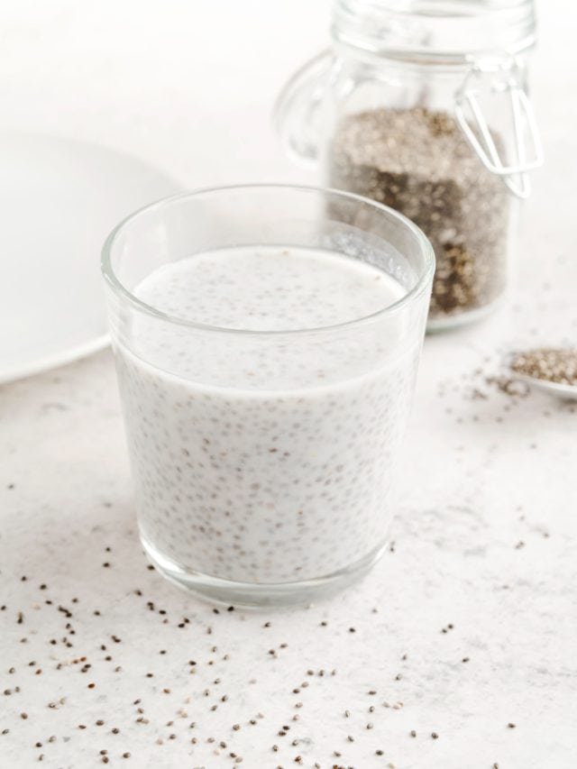 5 side-effects of mixing chia seeds with warm milk 5 side-effects of mixing chia seeds with warm milk