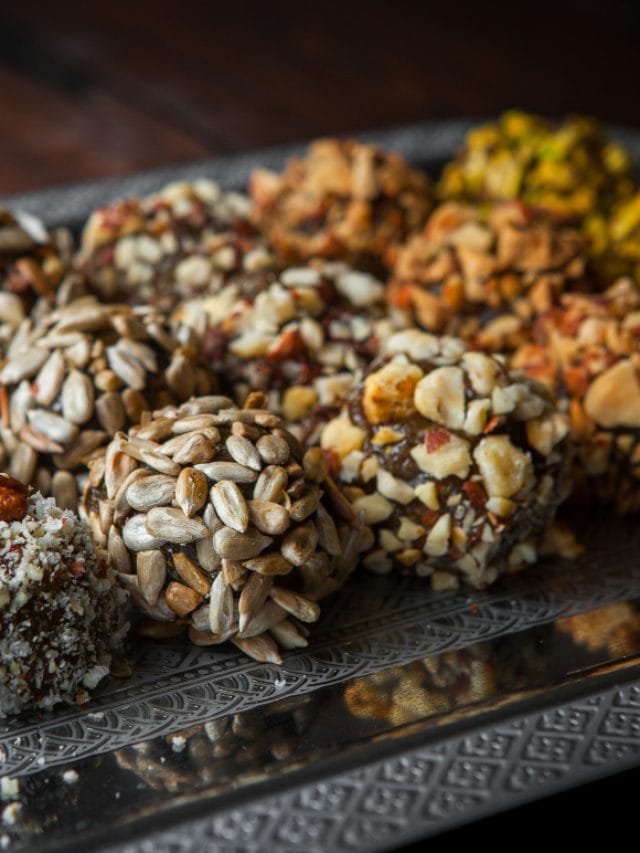 How to make mixed nuts laddoos for weight loss? How to make mixed nuts laddoos for weight loss?