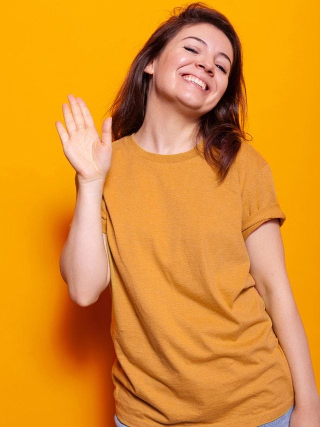 खुश रहने के लिए अपनी दिनचर्या में शामिल करें ये 7 आदतें