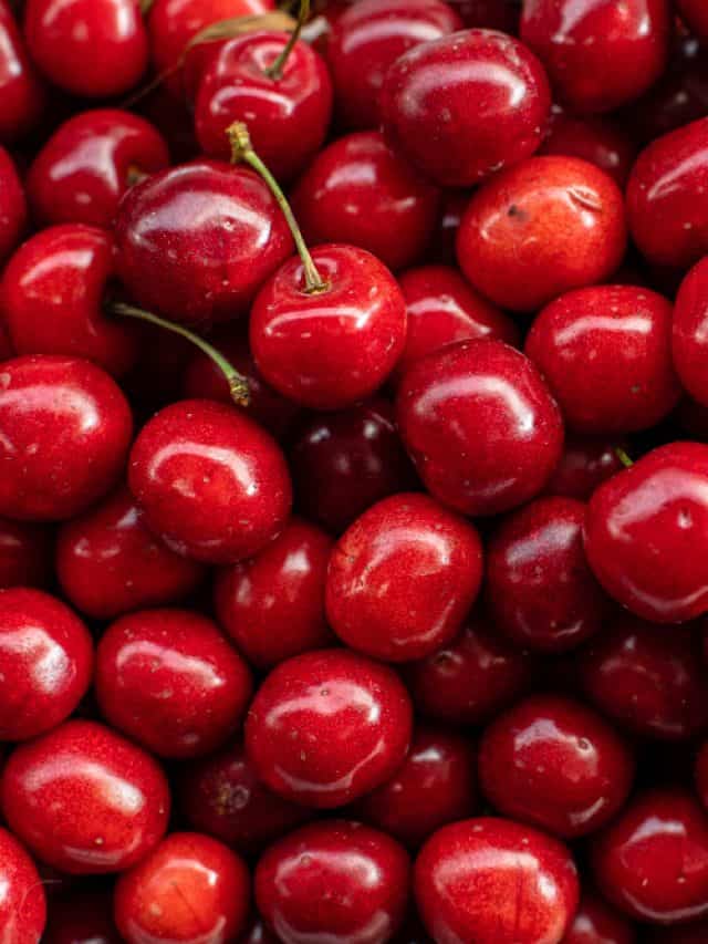 Beat uric acid naturally with cherries