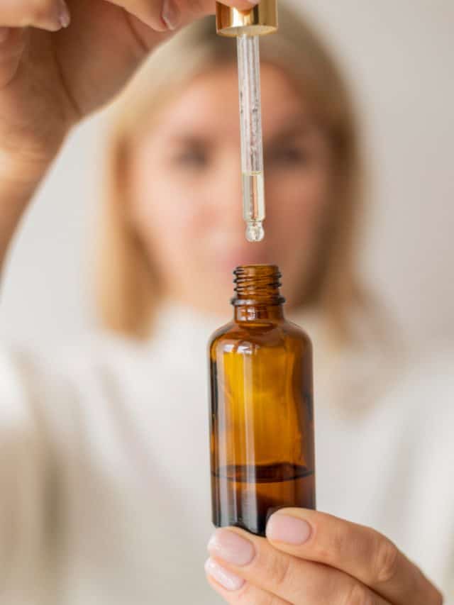7 best anti-aging oils to reduce wrinkles naturally 7 best anti-aging oils to reduce wrinkles naturally