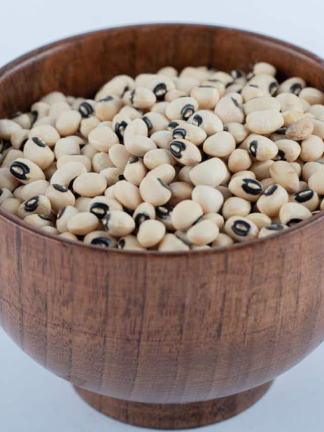 7 delicious & healthy ways to add black-eyed peas (lobia) into your meals