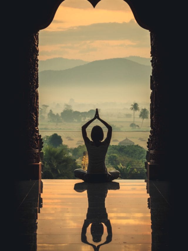 Beginner yoga: 5 easy asanas to get you started