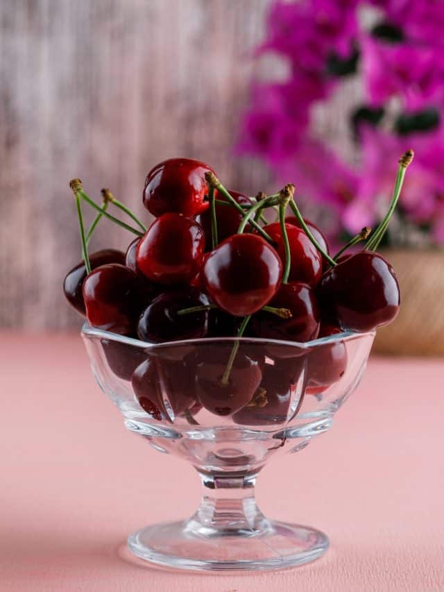 छोटी सी चेरी, कैसे पहुँचाती है शरीर को इतने सारे फायदे?