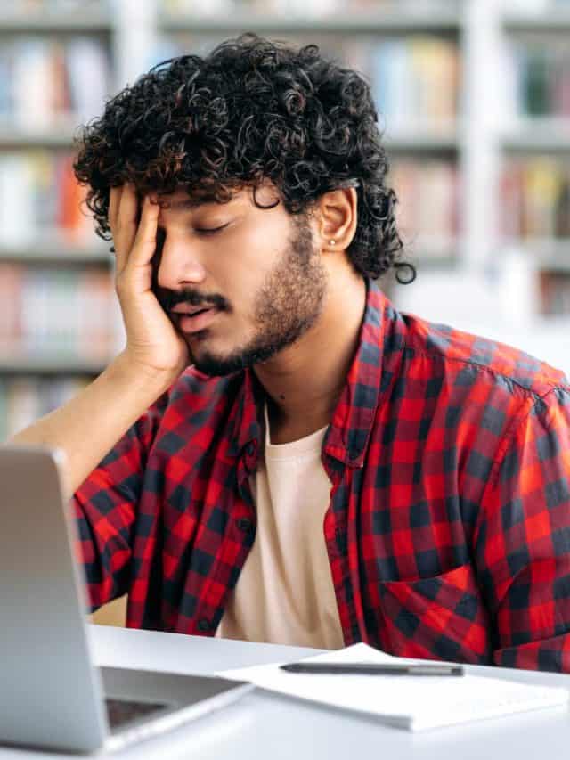 दिन भर बेवजह रहती है थकान? शरीर में हो सकती है इस चीज की कमी दिन भर बेवजह रहती है थकान? शरीर में हो सकती है इस चीज की कमी