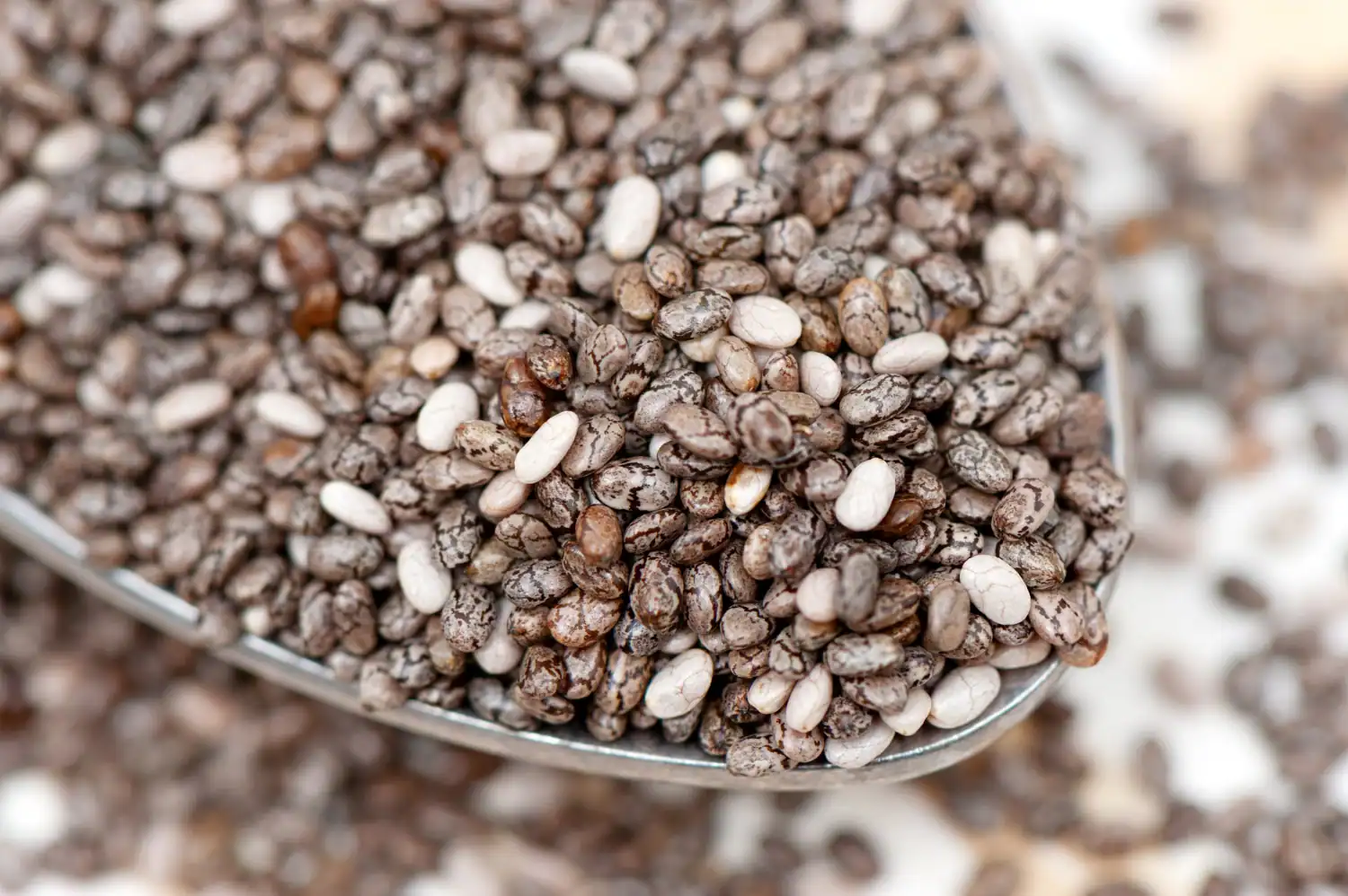 Chia seeds for weight loss in hindi