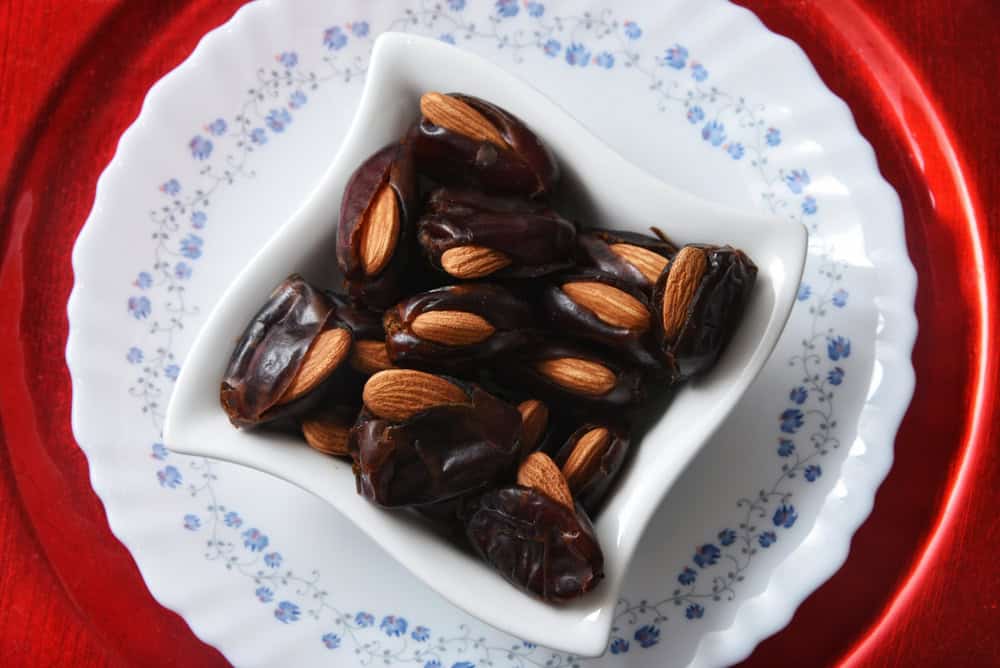 Stuffed Dates with Almonds
