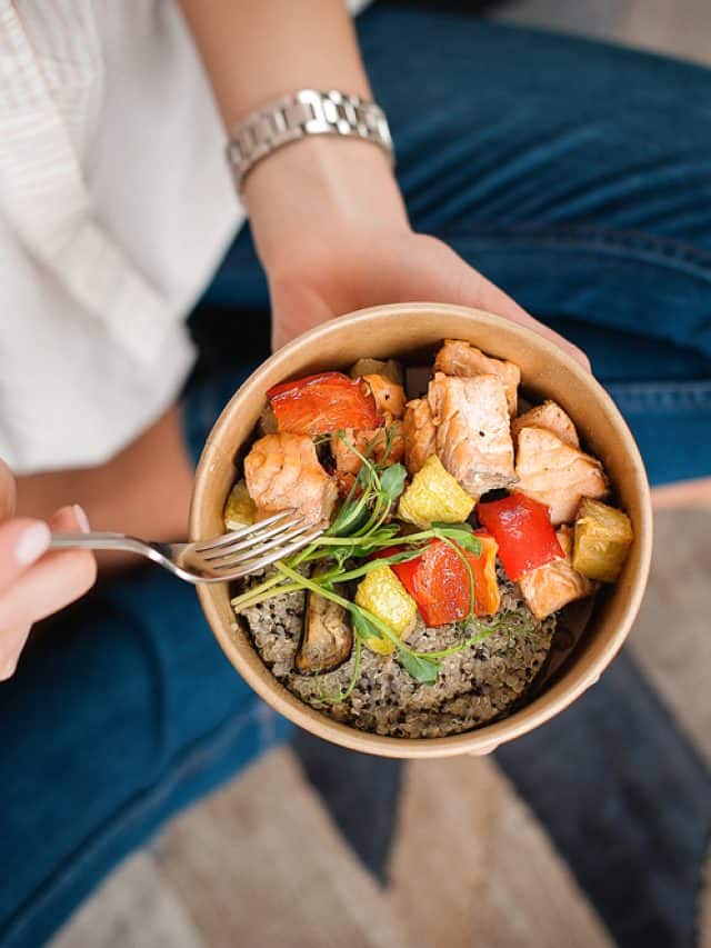 Do not sit for a while after eating – here is what to know