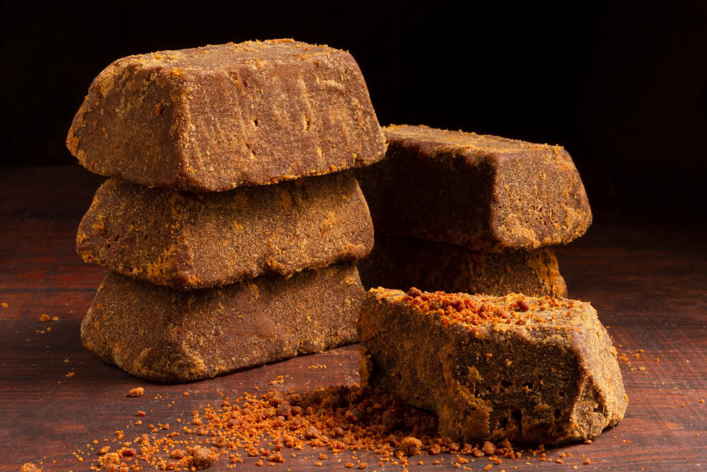 Jaggery, Foods for gut health in winter in hindi