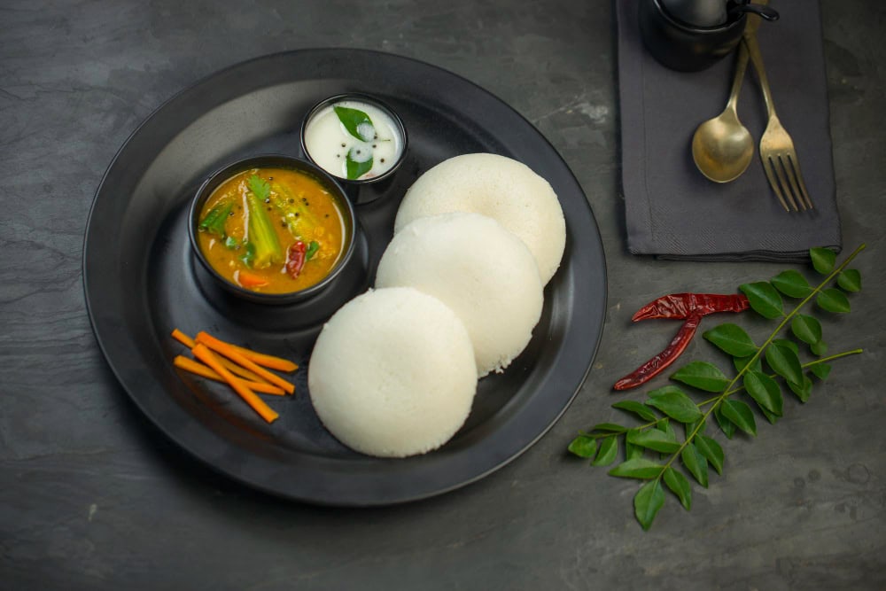 idli, Foods for gut health in winter in hindi
