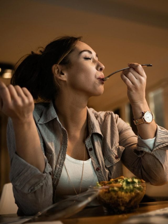 Dinner table talk: Why eating early is a blessing for your gut