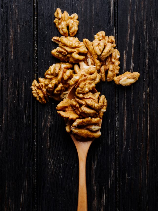 6 reasons why your winter routine needs a handful of walnuts 6 reasons why your winter routine needs a handful of walnuts
