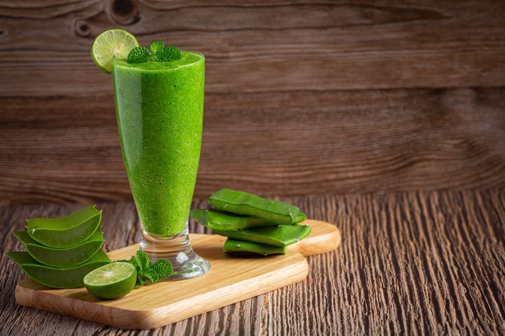 aloe vera, lime, mint smoothie