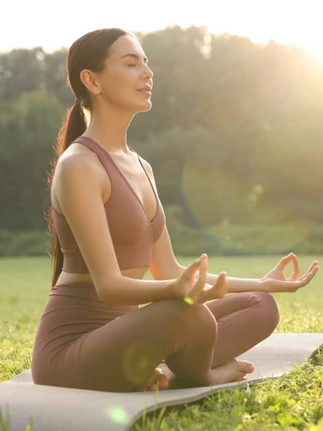 5 yoga poses to find peace in yourself
