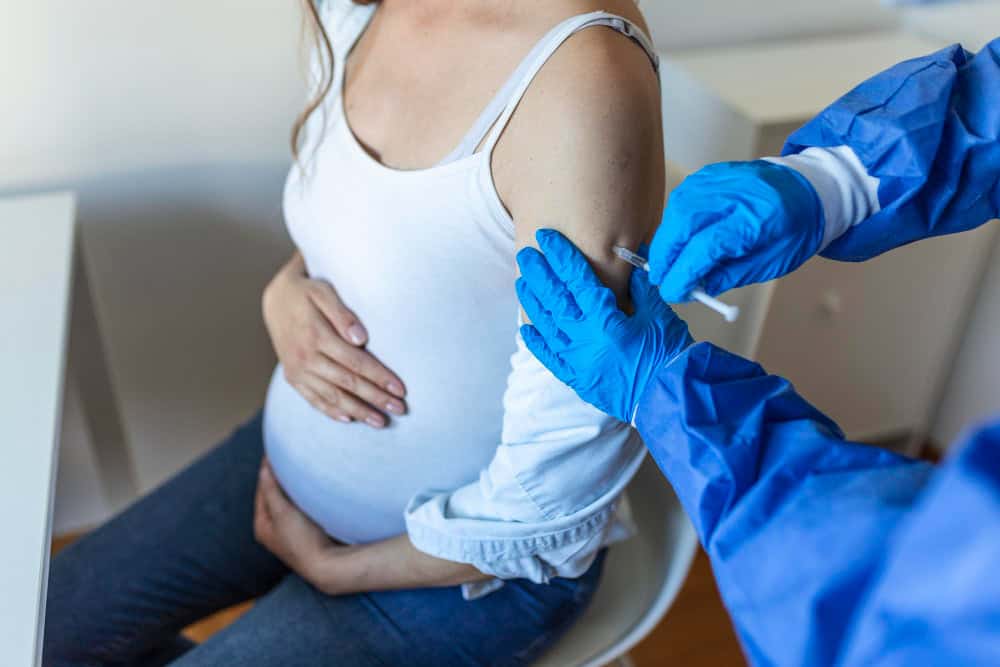 pregnant women, vaccination