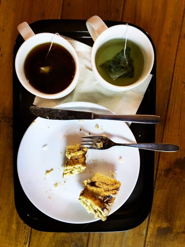 Green tea vs. Black coffee: Which one for weight loss?