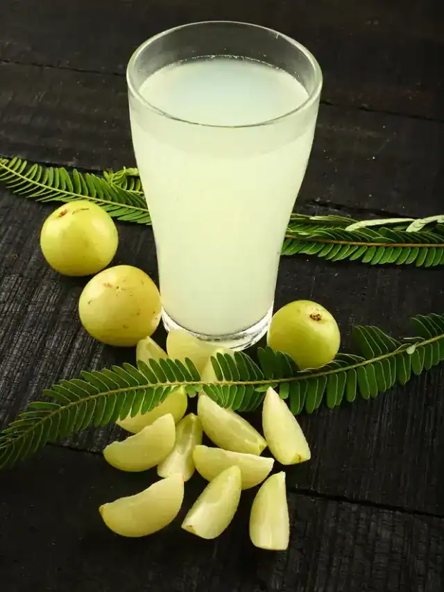 हेयर ग्रोथ के लिए बेहद फायदेमंद है आँवले का जूस