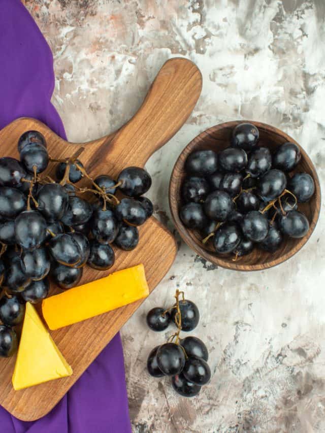 Black grapes: the antioxidant-rich fruit your body will love